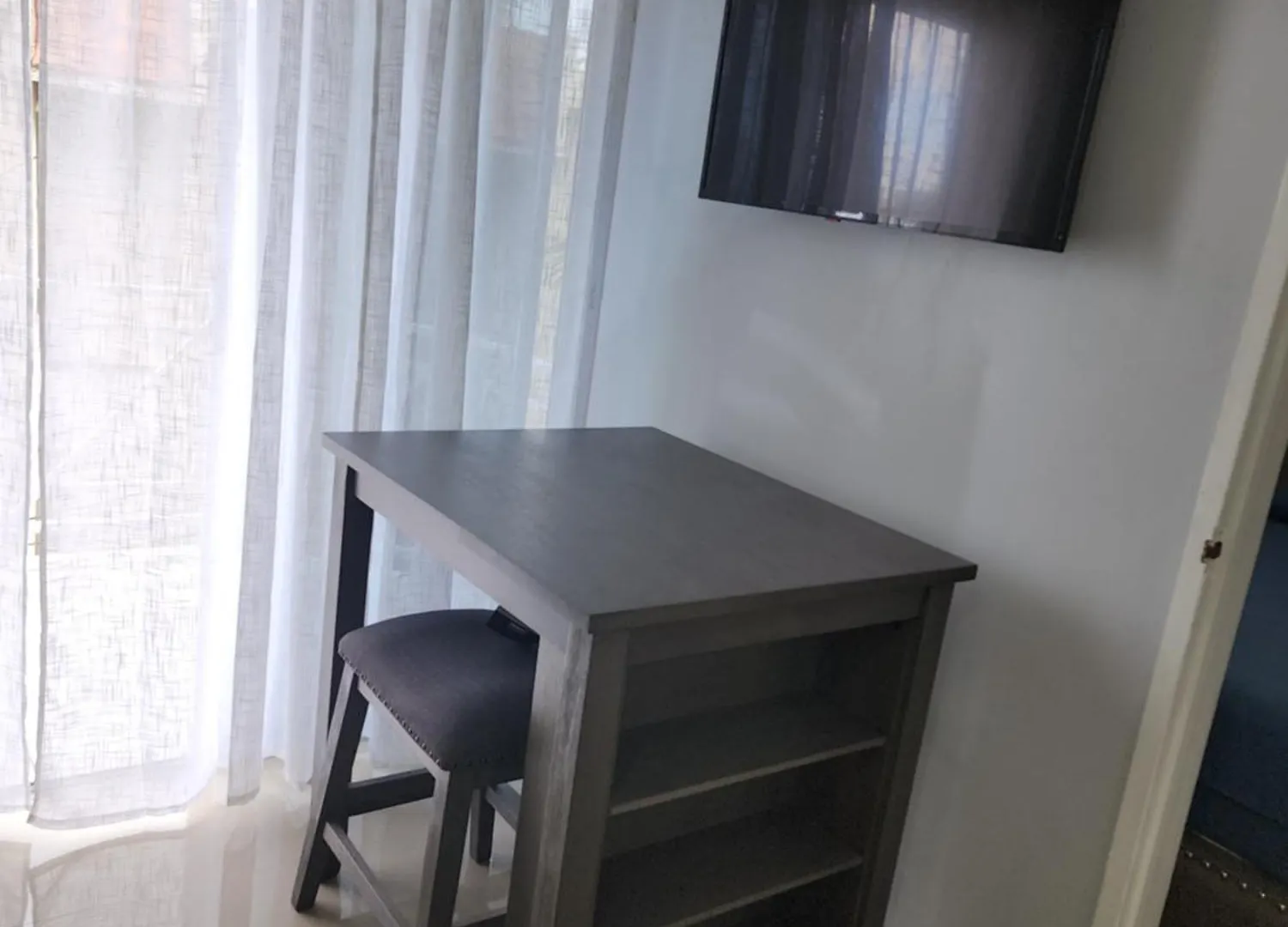 Comfy And Cozy Apartment Kingston